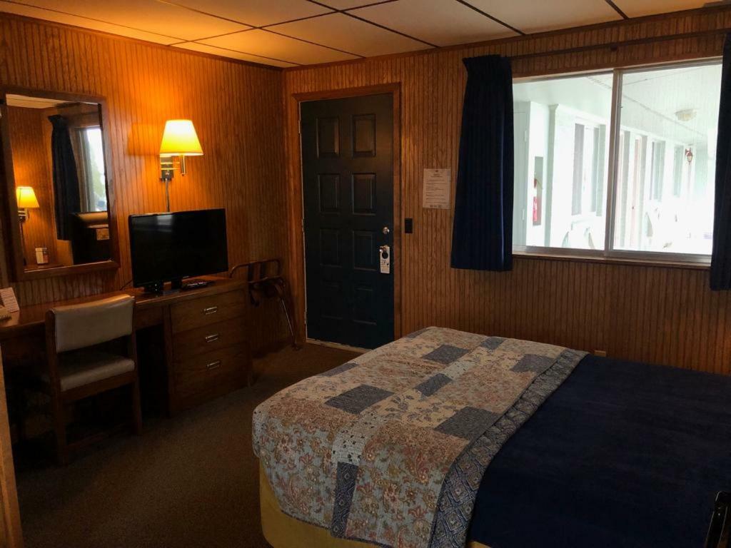 Riviera Motel Mackinaw City Εξωτερικό φωτογραφία